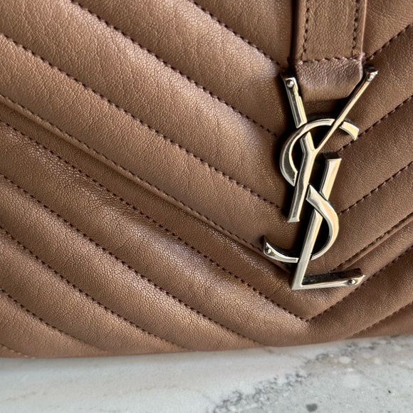 SAINT LAURENT Medium Nude College Bag with Silver Hardware - Picture 2 of 7